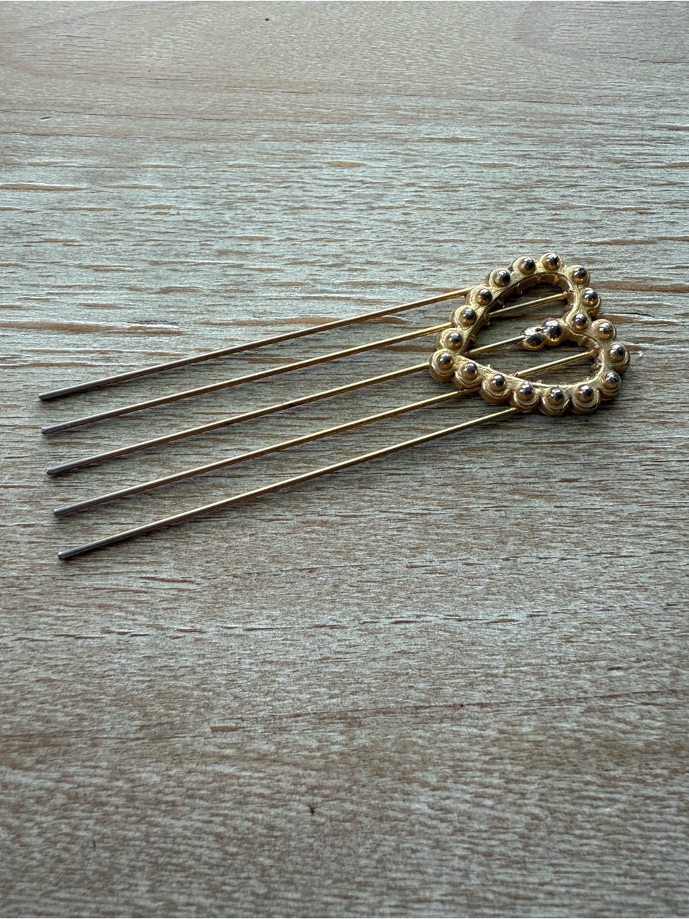 Vintage Gold Tone Decorative Hair Combs Set of 2 - Picture 3 of 7